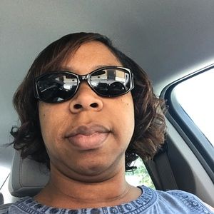 Meet your Posher, Deana